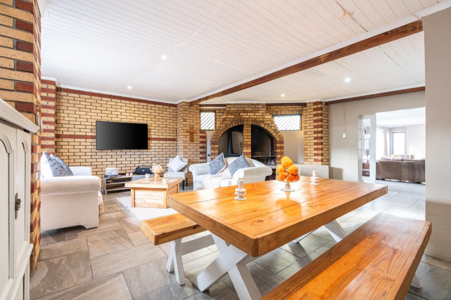 3 Bedroom Property for Sale in Bothasig Western Cape